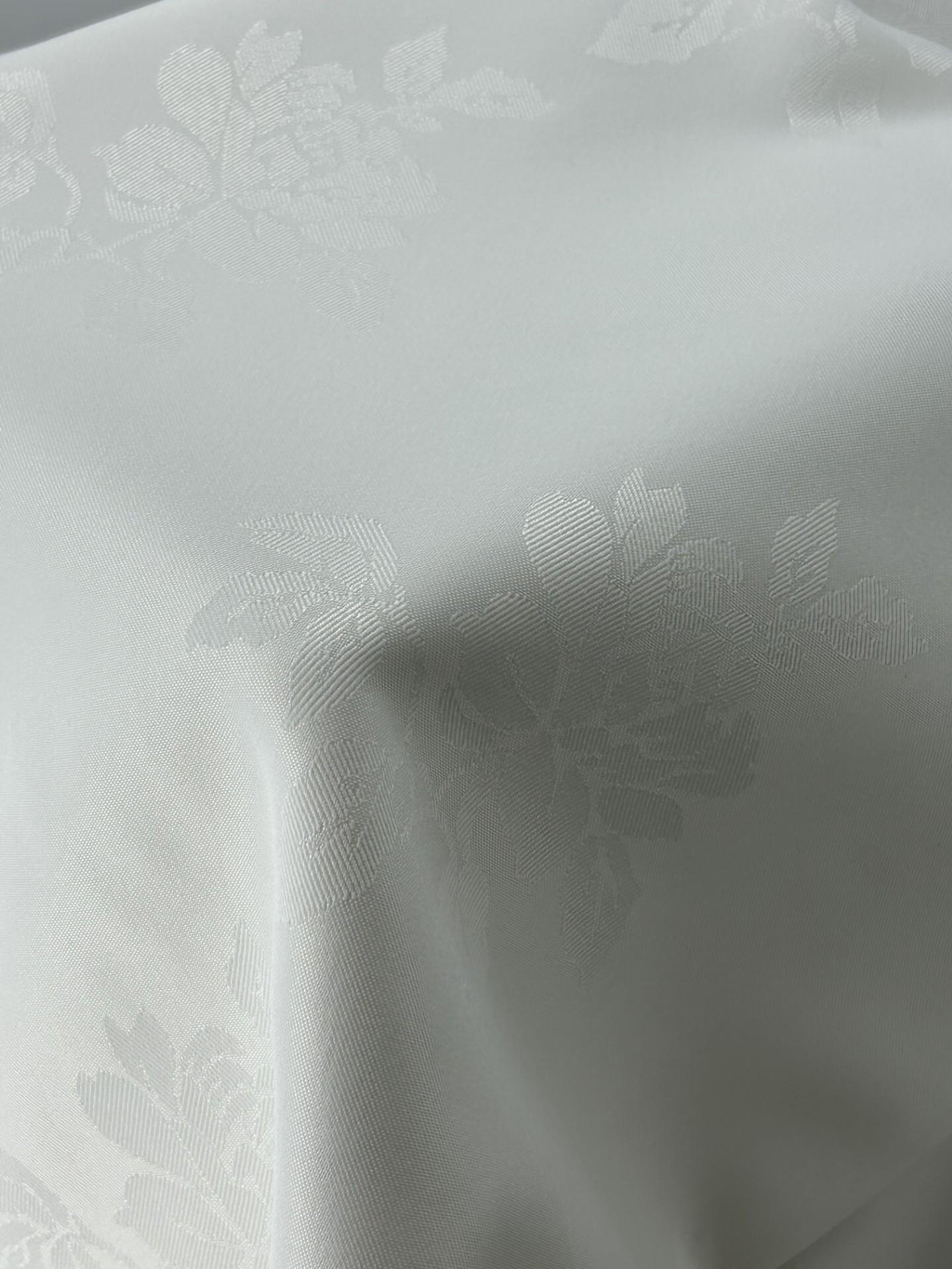 Rental store for 45x75 - Rose White Brocade in Kelowna BC